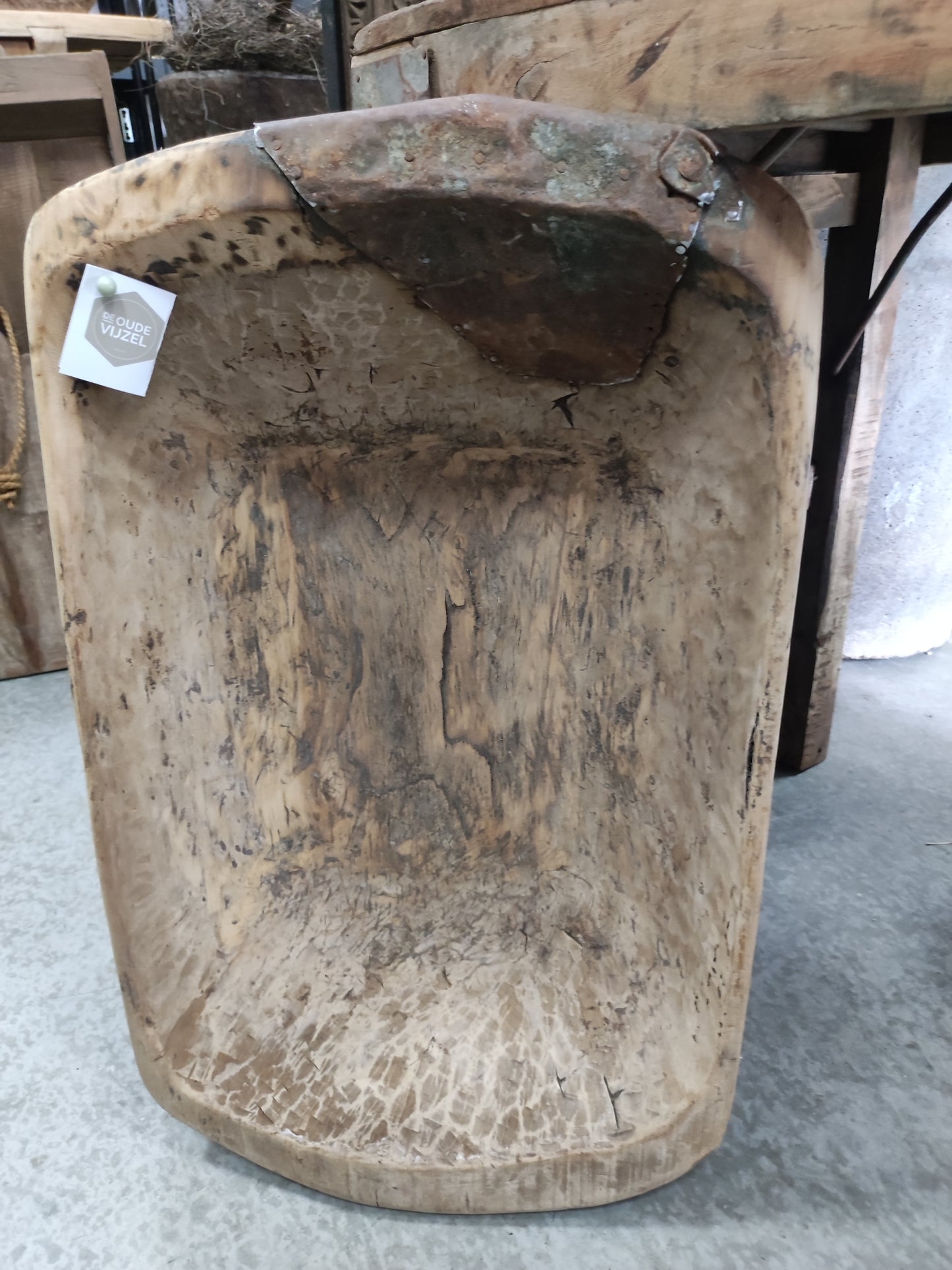 Houten trog