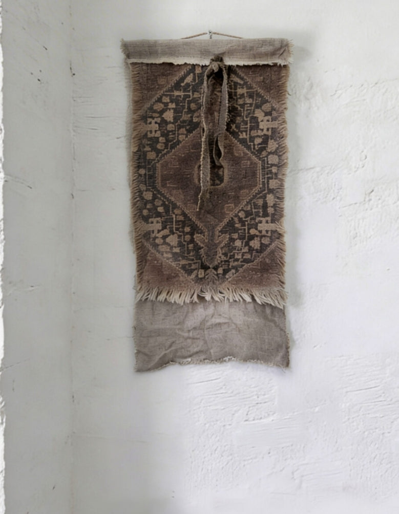 Wandhanger kelim oud bruin