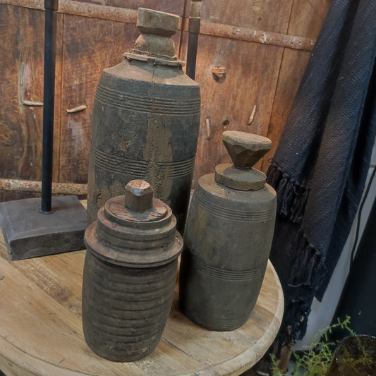 Houten Indiase pot met deksel