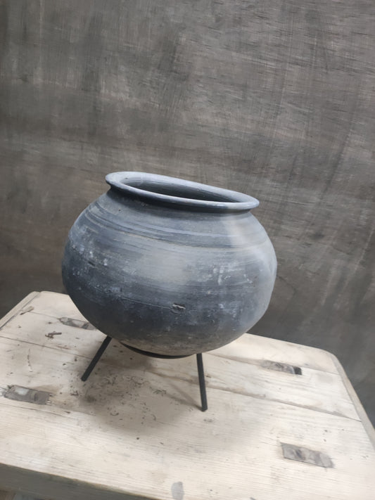 Tuimel pot op pootjes 1