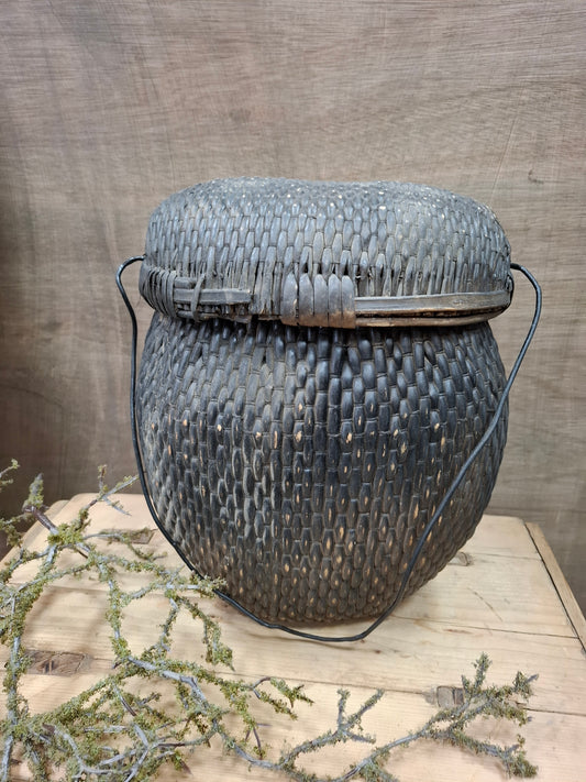 Chinese mand met deksel