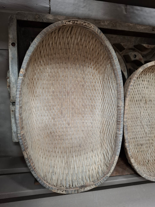 Oud mandtje links op eerste afbeelding