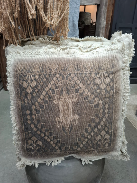 Shabby kelim kussen