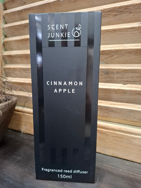 Scent junkie geur stokjes.                 Cinnamon Apple 150 ml