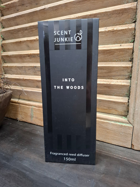 Scent junkie geur stokjes.                Into the Woods 150 ml